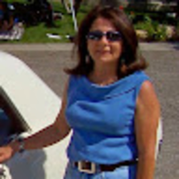 Meet your Posher, Shirley - Picture 1 of 1